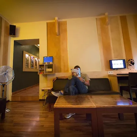 ホステル Eastseven